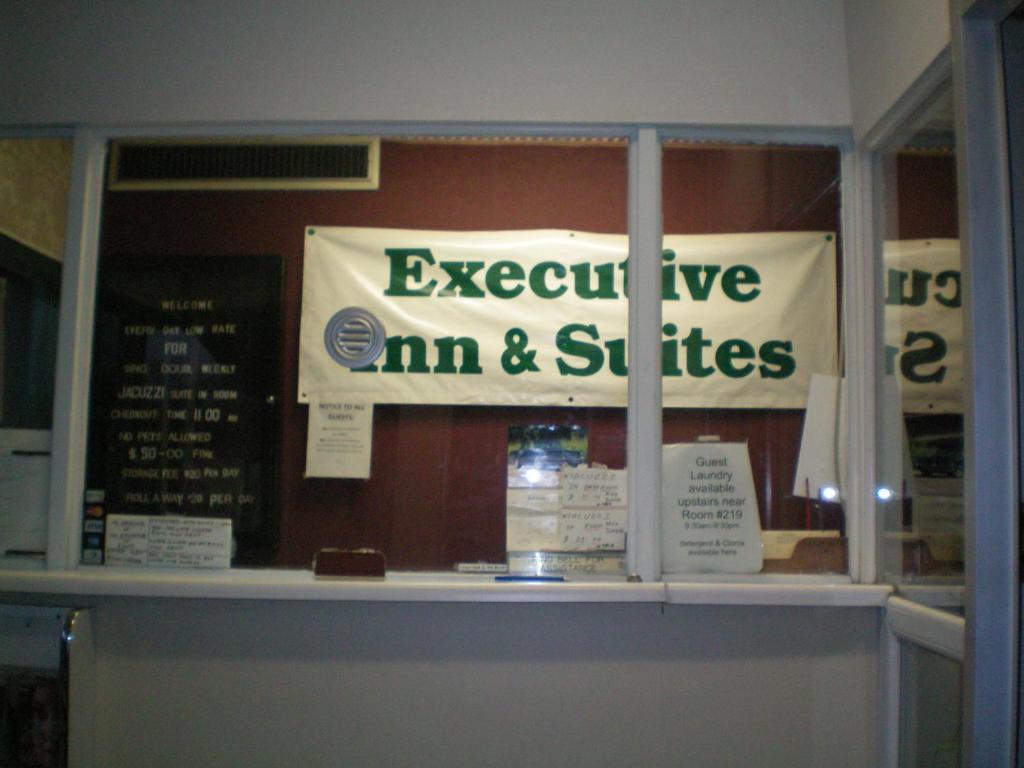 Executive Inn & Suites - 오거스타 외부 사진